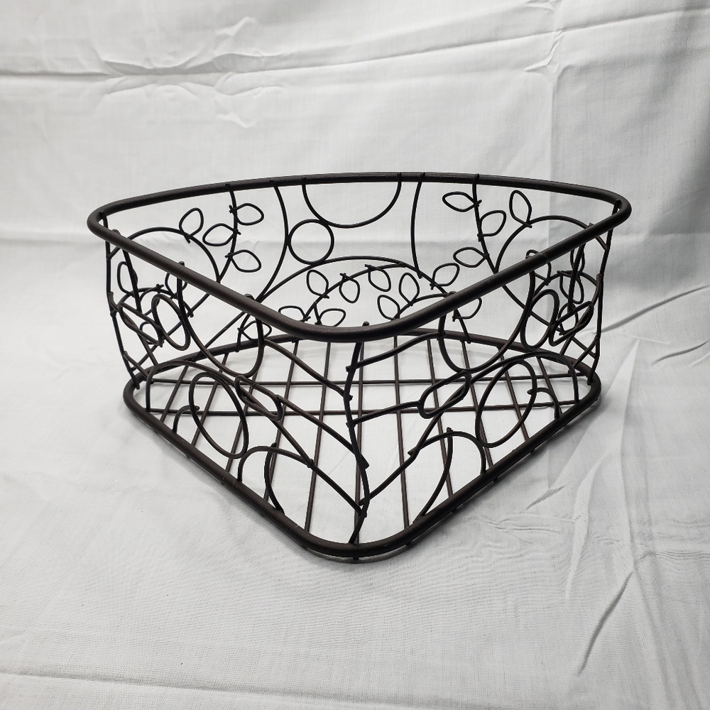 Scrolled Metal Corner Basket